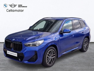 Fotos de BMW X1 sDrive18d color Azul. Año 2024. 110KW(150CV). Diésel. En concesionario Celtamotor Pontevedra de Pontevedra