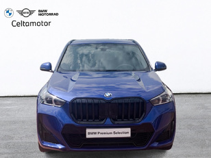Fotos de BMW X1 sDrive18d color Azul. Año 2024. 110KW(150CV). Diésel. En concesionario Celtamotor Pontevedra de Pontevedra