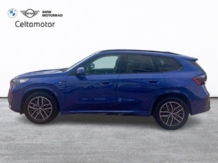 Fotos de BMW X1 sDrive18d color Azul. Año 2024. 110KW(150CV). Diésel. En concesionario Celtamotor Pontevedra de Pontevedra