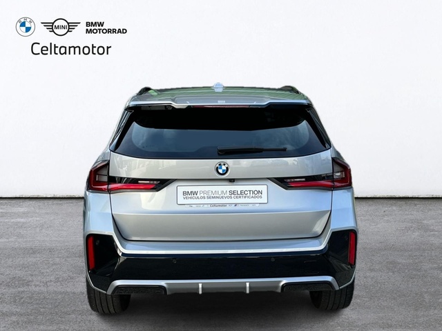 BMW X1 sDrive18d color Gris Plata. Año 2024. 110KW(150CV). Diésel. En concesionario Celtamotor Vigo de Pontevedra