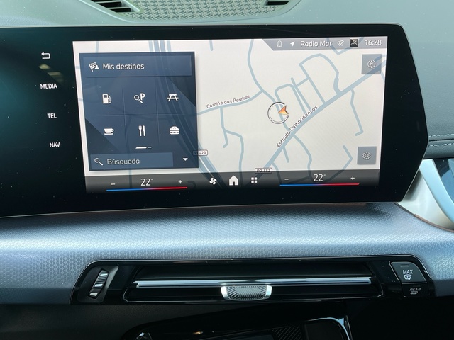 BMW X1 sDrive18d color Gris Plata. Año 2024. 110KW(150CV). Diésel. En concesionario Celtamotor Vigo de Pontevedra