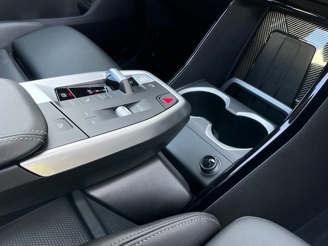 BMW X1 sDrive18d color Gris Plata. Año 2024. 110KW(150CV). Diésel. En concesionario Celtamotor Vigo de Pontevedra