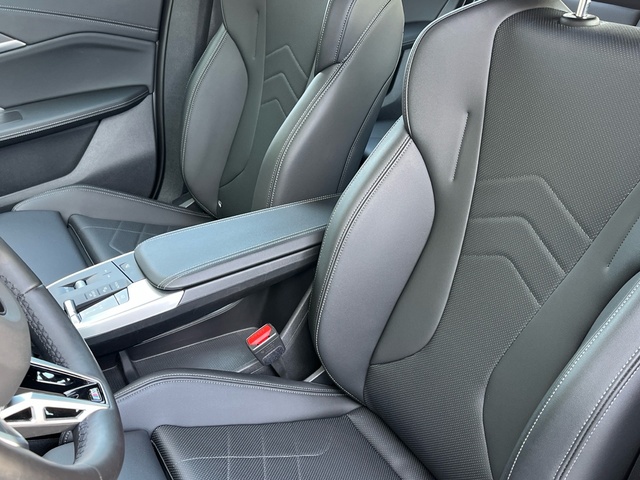 BMW X1 sDrive18d color Gris Plata. Año 2024. 110KW(150CV). Diésel. En concesionario Celtamotor Vigo de Pontevedra