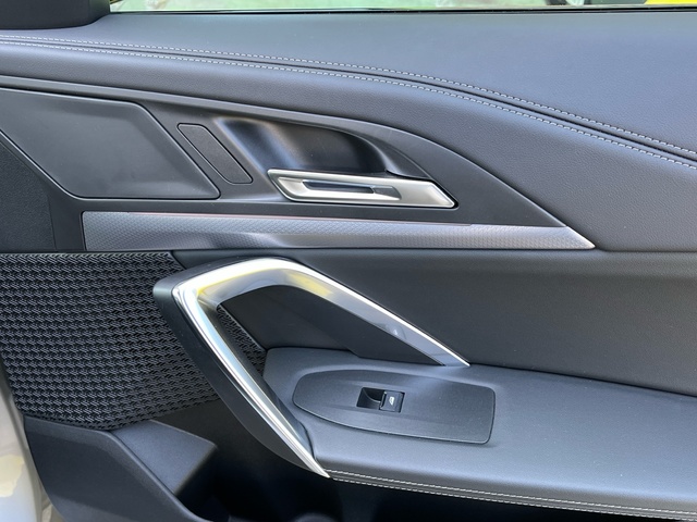 BMW X1 sDrive18d color Gris Plata. Año 2024. 110KW(150CV). Diésel. En concesionario Celtamotor Vigo de Pontevedra