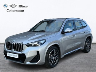 Fotos de BMW X1 sDrive18d color Gris Plata. Año 2024. 110KW(150CV). Diésel. En concesionario Celtamotor Vigo de Pontevedra