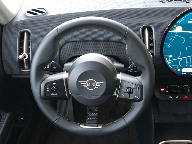 fotoG 12 del MINI MINI Countryman E 150 kW (204 CV) 204cv Eléctrico del 2024 en Pontevedra