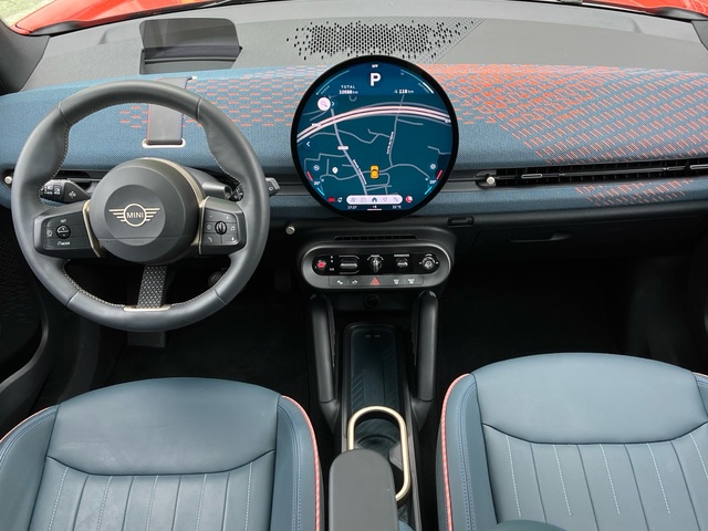 fotoG 6 del MINI MINI Aceman SE 160 kW (218 CV) 218cv Eléctrico del 2024 en Pontevedra