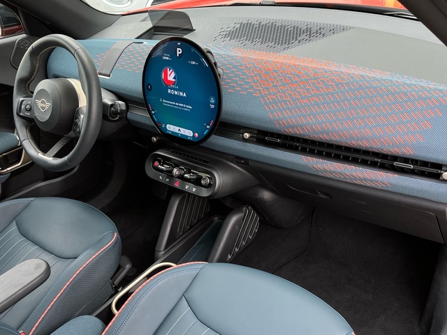 fotoG 7 del MINI MINI Aceman SE 160 kW (218 CV) 218cv Eléctrico del 2024 en Pontevedra