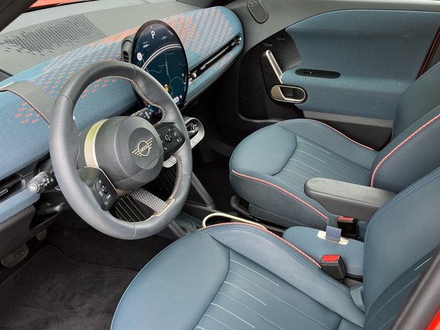 fotoG 10 del MINI MINI Aceman SE 160 kW (218 CV) 218cv Eléctrico del 2024 en Pontevedra
