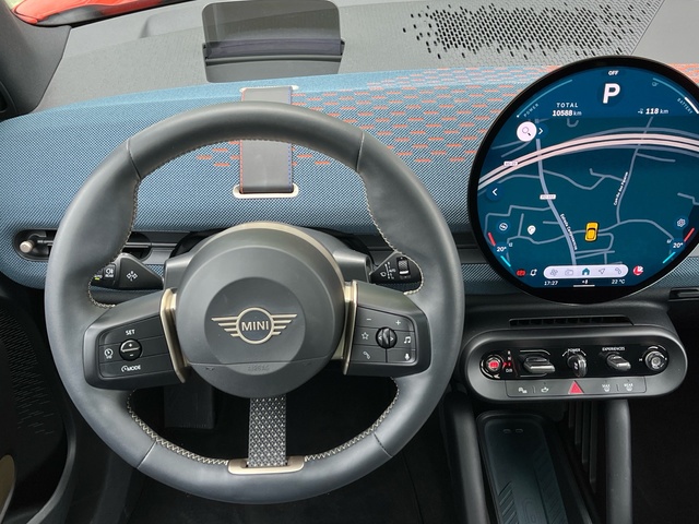 fotoG 11 del MINI MINI Aceman SE 160 kW (218 CV) 218cv Eléctrico del 2024 en Pontevedra