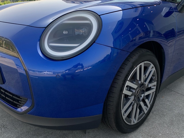 fotoG 5 del MINI MINI 3 Puertas Cooper E 135 kW (184 CV) 184cv Eléctrico del 2025 en Pontevedra