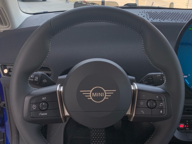 fotoG 11 del MINI MINI 3 Puertas Cooper E 135 kW (184 CV) 184cv Eléctrico del 2025 en Pontevedra