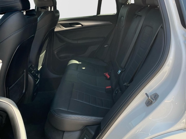 BMW X4 xDrive20d color Blanco. Año 2021. 140KW(190CV). Diésel. En concesionario CARTAGENA PREMIUM S.L. de Murcia