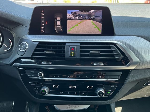 BMW X4 xDrive20d color Blanco. Año 2021. 140KW(190CV). Diésel. En concesionario CARTAGENA PREMIUM S.L. de Murcia