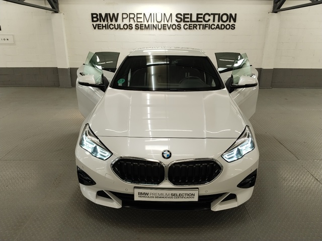 BMW Serie 2 218d Gran Coupe color Blanco. Año 2024. 110KW(150CV). Diésel. En concesionario Autoberón de La Rioja