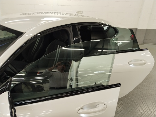 BMW Serie 2 218d Gran Coupe color Blanco. Año 2024. 110KW(150CV). Diésel. En concesionario Autoberón de La Rioja