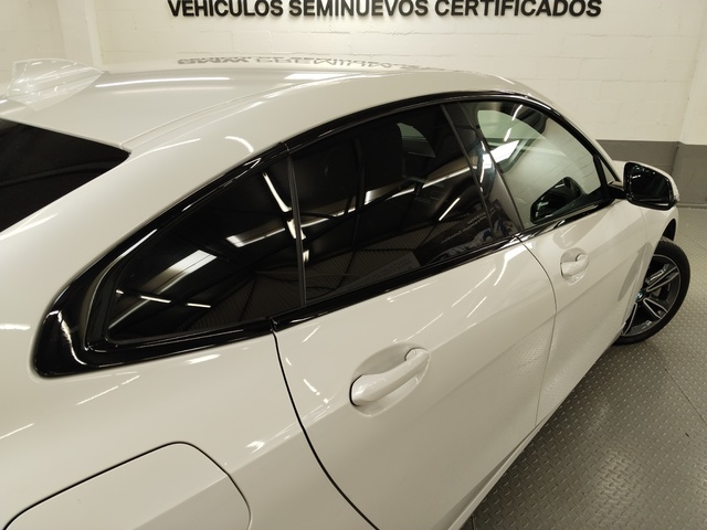 BMW Serie 2 218d Gran Coupe color Blanco. Año 2024. 110KW(150CV). Diésel. En concesionario Autoberón de La Rioja