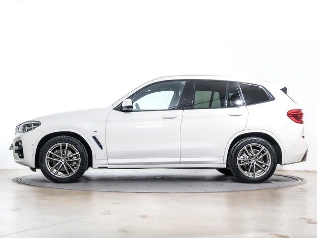 BMW X3 xDrive20d color Blanco. Año 2021. 140KW(190CV). Diésel. En concesionario Oliva Motor Tarragona de Tarragona