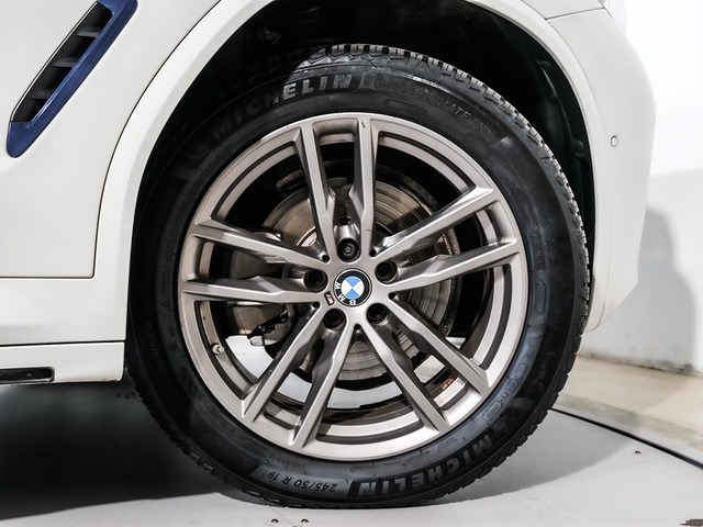 BMW X3 xDrive20d color Blanco. Año 2021. 140KW(190CV). Diésel. En concesionario Oliva Motor Tarragona de Tarragona