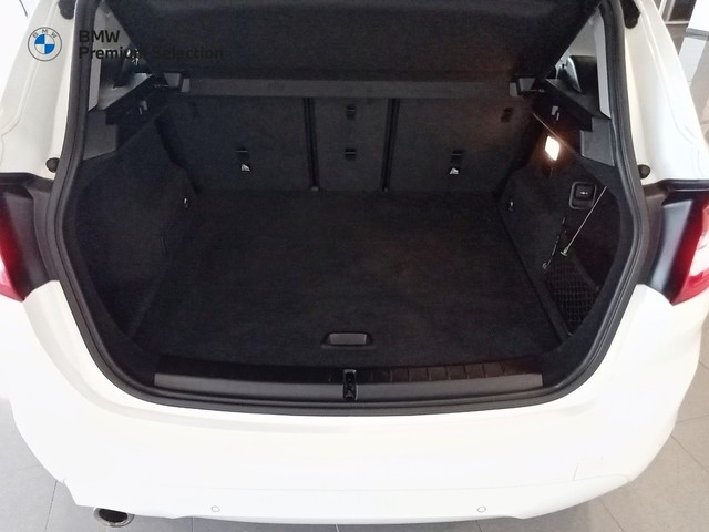 BMW Serie 2 225xe iPerformance Active Tourer color Blanco. Año 2020. 165KW(224CV). Híbrido Electro/Gasolina. En concesionario Mandel Motor Badajoz de Badajoz