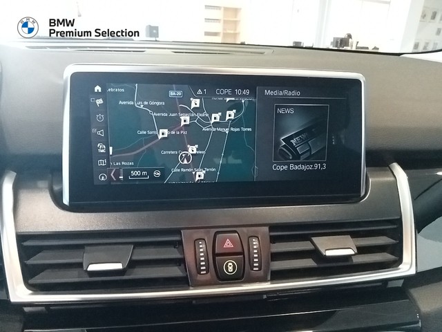 BMW Serie 2 225xe iPerformance Active Tourer color Blanco. Año 2020. 165KW(224CV). Híbrido Electro/Gasolina. En concesionario Mandel Motor Badajoz de Badajoz