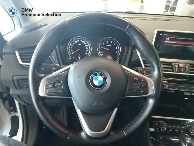 BMW Serie 2 225xe iPerformance Active Tourer color Blanco. Año 2020. 165KW(224CV). Híbrido Electro/Gasolina. En concesionario Mandel Motor Badajoz de Badajoz