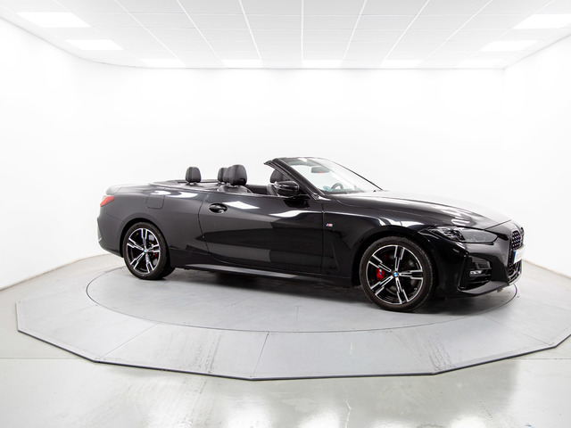 BMW Serie 4 420i Cabrio color Negro. Año 2024. 135KW(184CV). Gasolina. En concesionario Movil Begar Petrer de Alicante