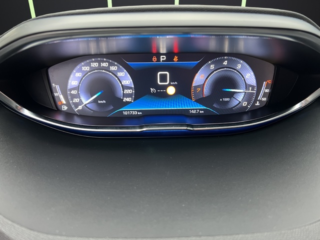 Peugeot 5008 PureTech 130 S&S Allure EAT8 96 kW (130 CV)