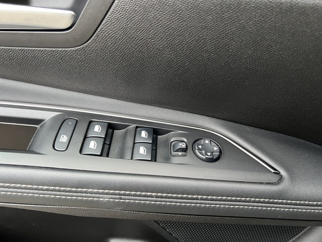 Peugeot 5008 PureTech 130 S&S Allure EAT8 96 kW (130 CV)