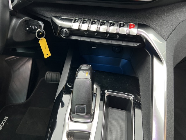 Peugeot 5008 PureTech 130 S&S Allure EAT8 96 kW (130 CV)