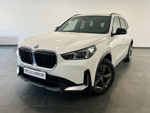 Fotos de BMW X1 xDrive30e color Blanco. Año 2023. 240KW(326CV). Híbrido Electro/Gasolina. En concesionario Autogal de Ourense