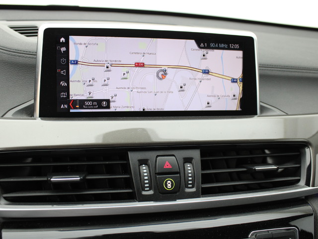 BMW X1 sDrive18d color Gris. Año 2020. 110KW(150CV). Diésel. En concesionario Augusta Aragon S.A. de Zaragoza