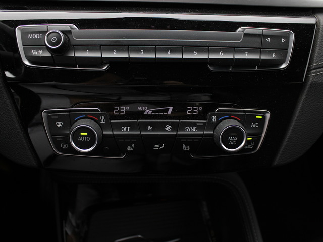 BMW X1 sDrive18d color Gris. Año 2020. 110KW(150CV). Diésel. En concesionario Augusta Aragon S.A. de Zaragoza