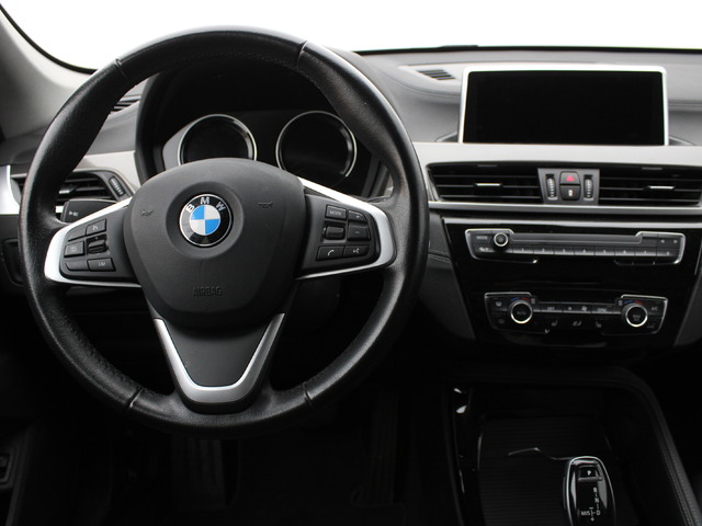BMW X1 sDrive18d color Gris. Año 2020. 110KW(150CV). Diésel. En concesionario Augusta Aragon S.A. de Zaragoza
