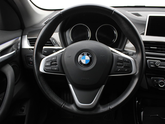 BMW X1 sDrive18d color Gris. Año 2020. 110KW(150CV). Diésel. En concesionario Augusta Aragon S.A. de Zaragoza