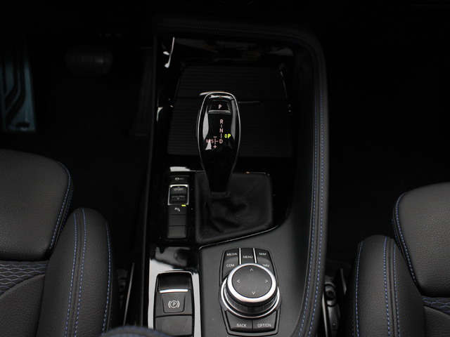 BMW X2 sDrive18d color Negro. Año 2020. 110KW(150CV). Diésel. En concesionario Augusta Aragon S.A. de Zaragoza