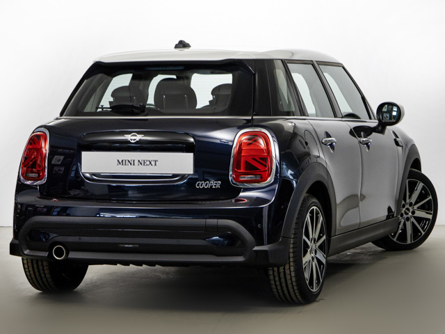 fotoG 3 del MINI MINI 5 Puertas Cooper 100 kW (136 CV) 136cv Gasolina del 2022 en Valladolid