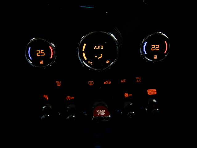 fotoG 27 del MINI MINI 5 Puertas Cooper 100 kW (136 CV) 136cv Gasolina del 2022 en Valladolid