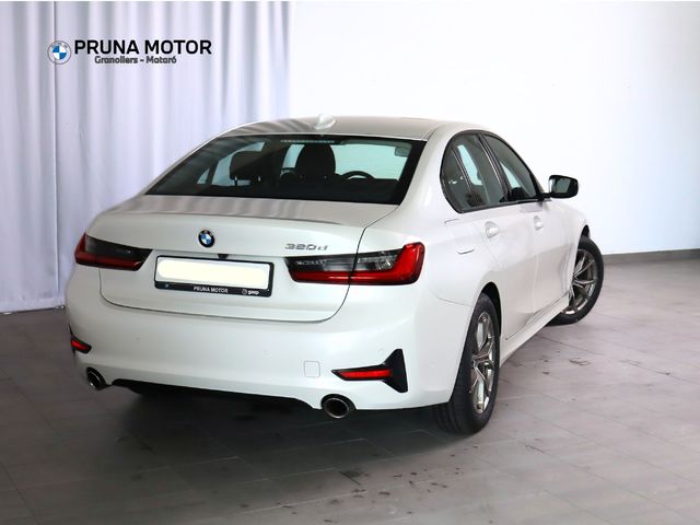 BMW Serie 3 320d color Blanco. Año 2020. 140KW(190CV). Diésel. En concesionario Pruna Motor de Barcelona
