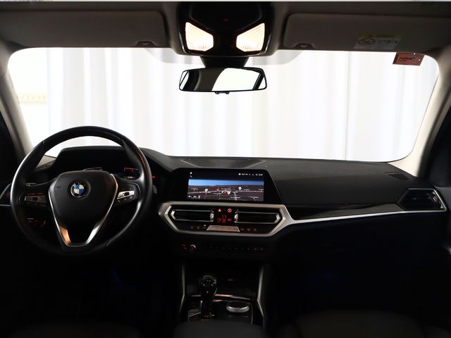 BMW Serie 3 320d color Blanco. Año 2020. 140KW(190CV). Diésel. En concesionario Pruna Motor de Barcelona