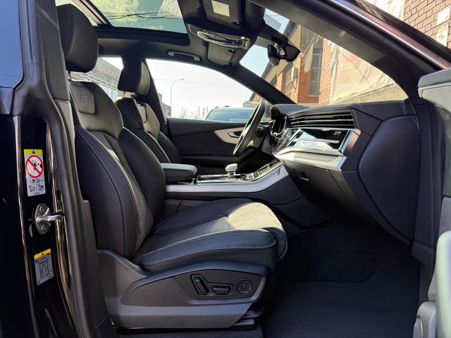 Imagen Audi Q8 TFSIe