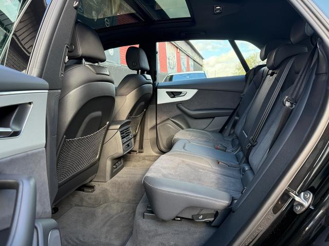Imagen Audi Q8 TFSIe