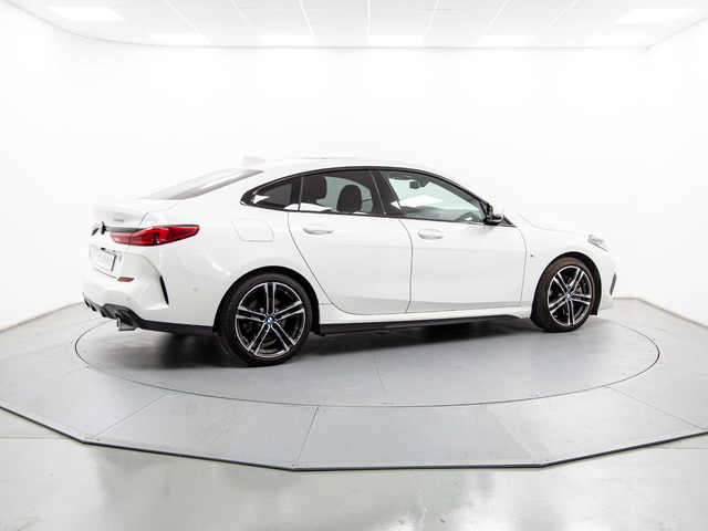 BMW Serie 2 220d Gran Coupe color Blanco. Año 2024. 140KW(190CV). Diésel. En concesionario Movil Begar Petrer de Alicante