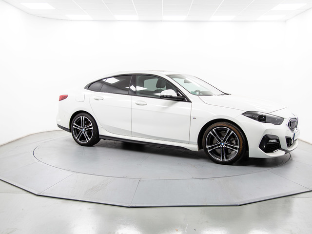 BMW Serie 2 220d Gran Coupe color Blanco. Año 2024. 140KW(190CV). Diésel. En concesionario Movil Begar Petrer de Alicante