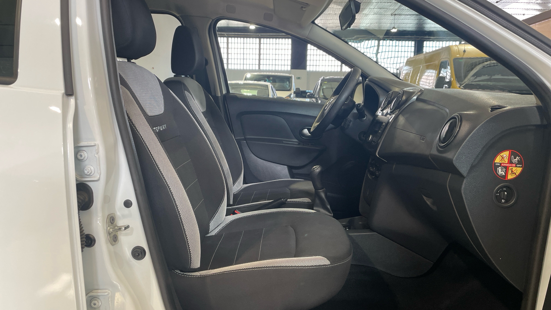 Dacia Sandero dCi 95 - 13