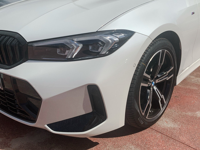 BMW Serie 3 320d color Blanco. Año 2024. 140KW(190CV). Diésel. En concesionario Celtamotor Pontevedra de Pontevedra