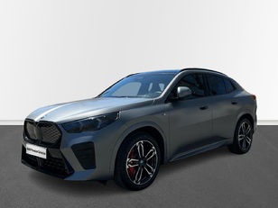 Fotos de BMW iX2 xDrive30 color Gris. Año 2025. 230KW(313CV). Eléctrico. En concesionario Murcia Premium S.L. AV DEL ROCIO de Murcia