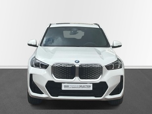 Fotos de BMW iX1 xDrive30 color Blanco. Año 2025. 230KW(313CV). Eléctrico. En concesionario Murcia Premium S.L. AV DEL ROCIO de Murcia