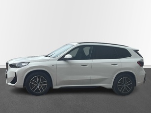 Fotos de BMW iX1 xDrive30 color Blanco. Año 2025. 230KW(313CV). Eléctrico. En concesionario Murcia Premium S.L. AV DEL ROCIO de Murcia