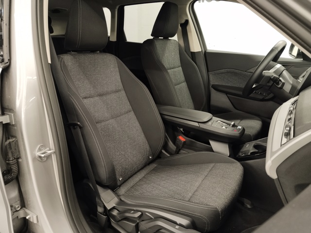 BMW iX1 eDrive20 color Gris Plata. Año 2025. 150KW(204CV). Eléctrico. En concesionario Autoberón de La Rioja